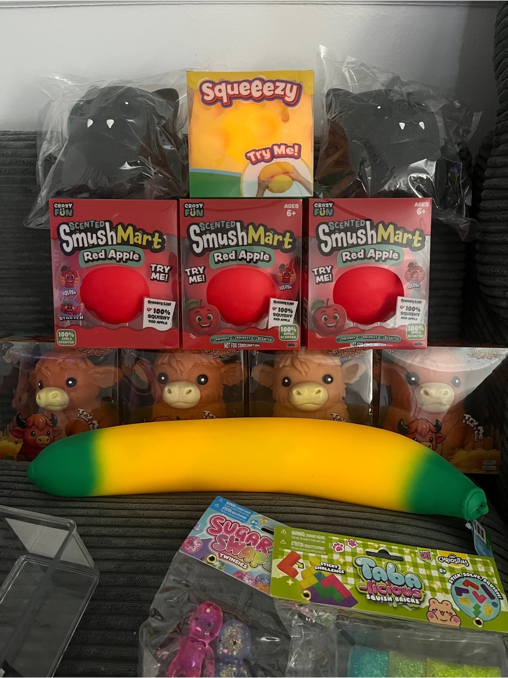 NEEDOH AND FOOD SQUISHY TOYS